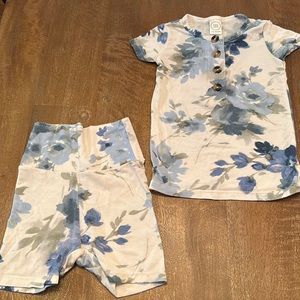 Lou lou company shorty set.